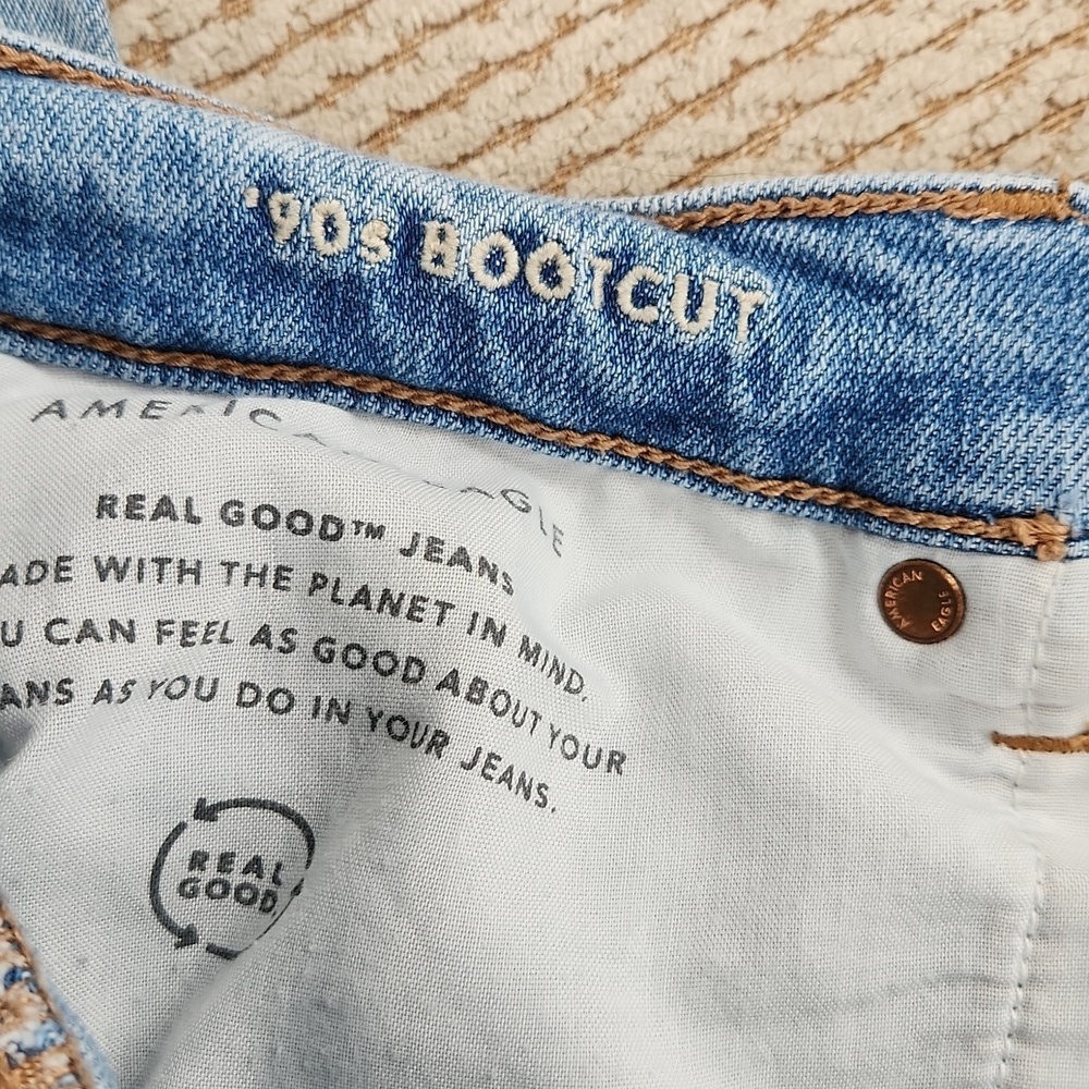 American Eagle Outfitters Women's Distressed Light Blue Jeans, Size 4 Regular - Picture 7 of 8